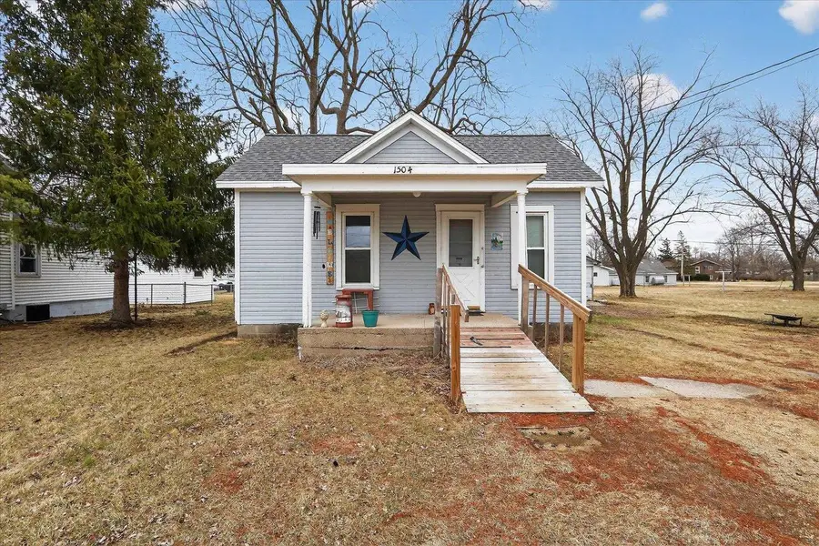 1504 W 7th Avenue, Brodhead, WI 53520 - #3