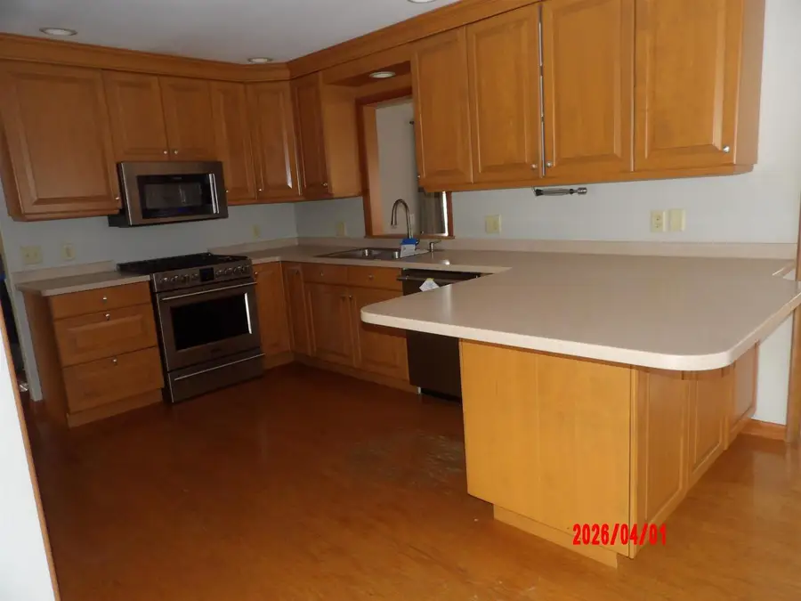 1133 W Ridge Road, Marshfield, WI 54449 - #2