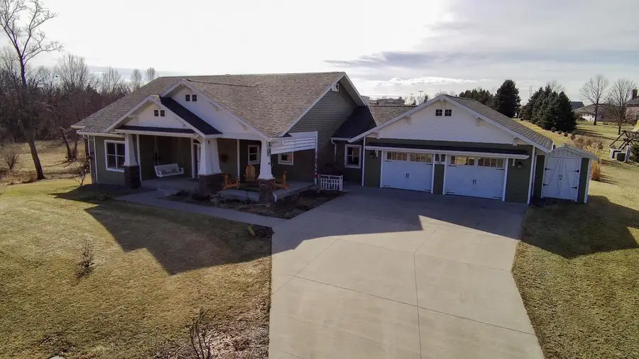 985 Calhoun Drive, Platteville, WI 53818 - #2