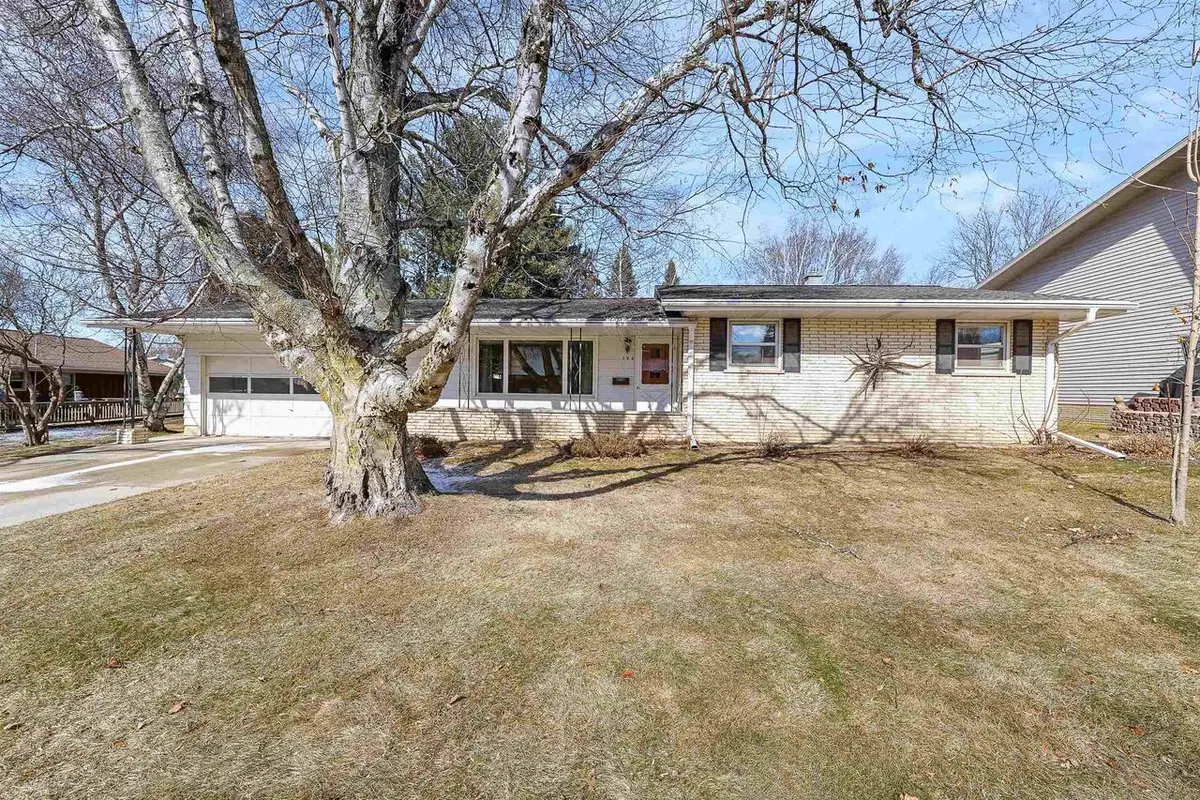 104 Cherokee Road, Beaver Dam, WI 53916 - #1