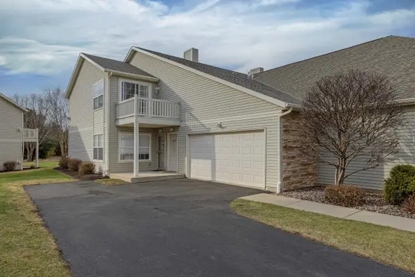 1474 Sienna Crossing #30, Janesville, WI 53546