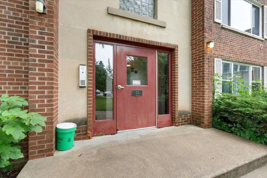 13 Sherman Terrace #4, Madison, WI 53704 - #2