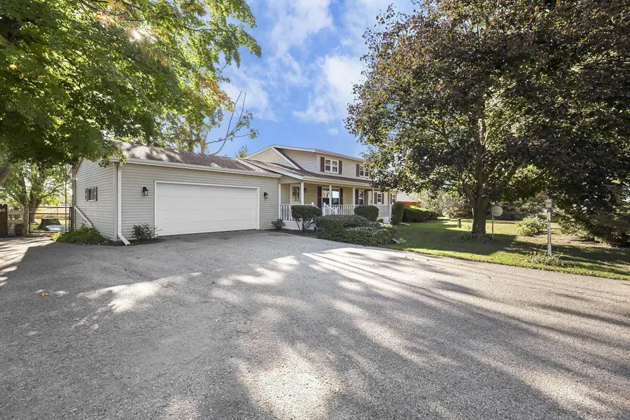 10819 N Highway 14, Brooklyn, WI 53521 - #3