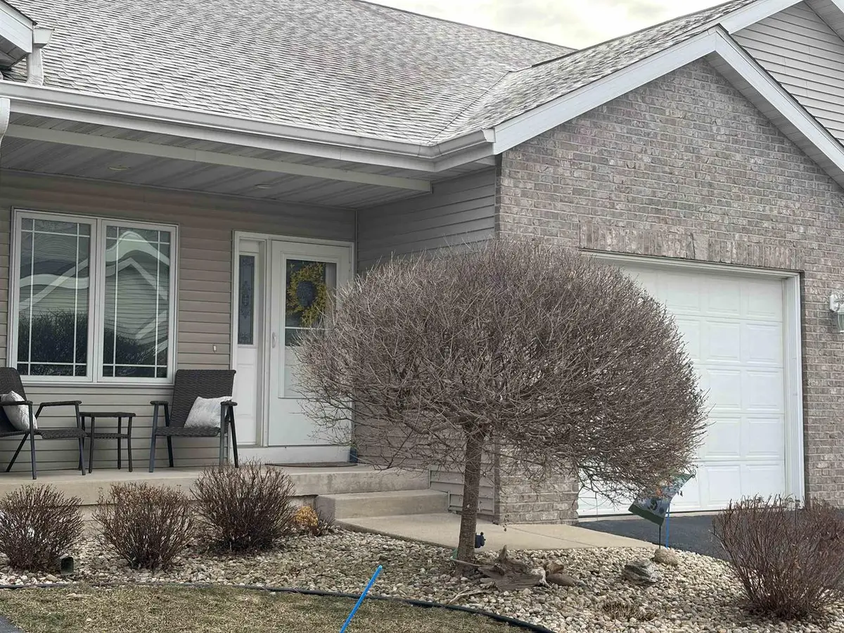 605 Nightingale Lane, Cottage Grove, WI 53527 - #1