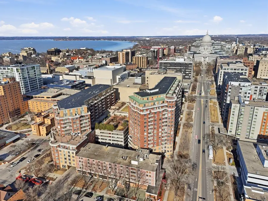 360 W Washington Avenue #1413, Madison, WI 53703 - #3