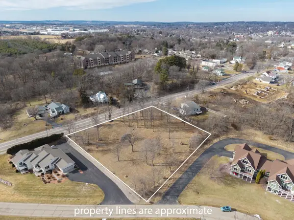 1035 Walnut Street, Baraboo, WI 53913