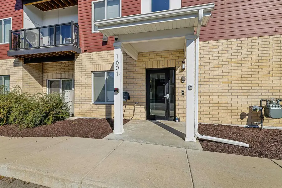 1601 N Windsor Avenue #209, Cottage Grove, WI 53527 - #2