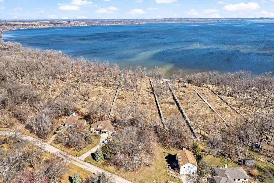 1043 E Lakeside Drive, Edgerton, WI 53534 - #2