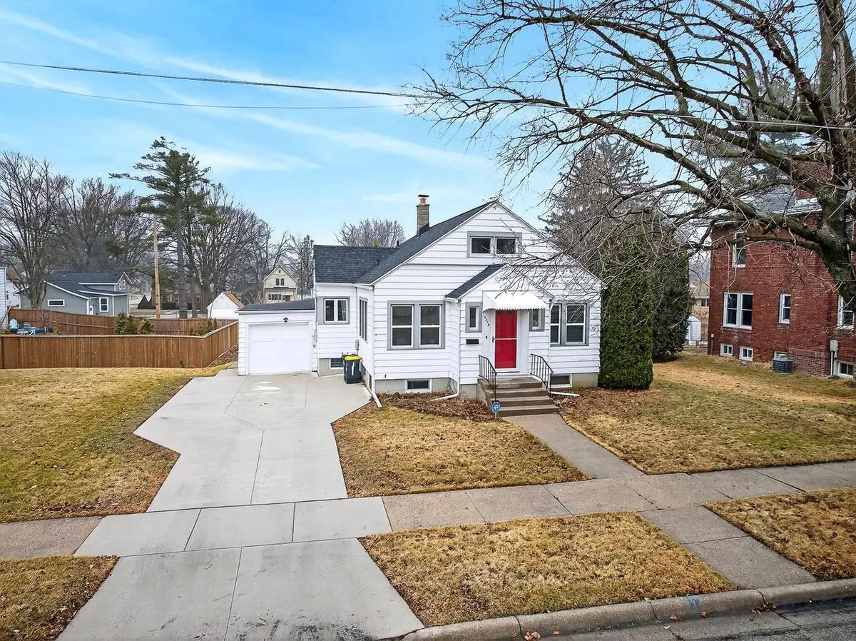 2215 15th Street, Monroe, WI 53566 - #1