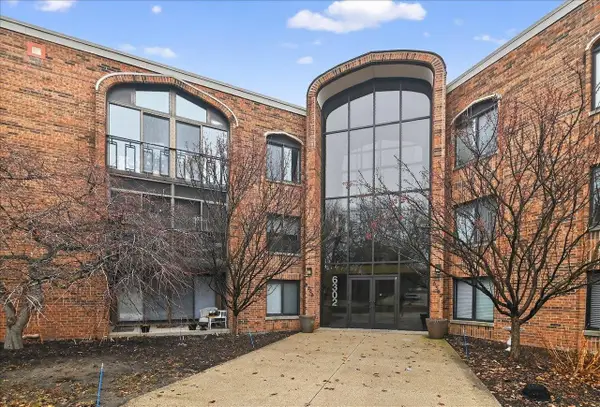 6302 Mineral Point Road #306, Madison, WI 53705