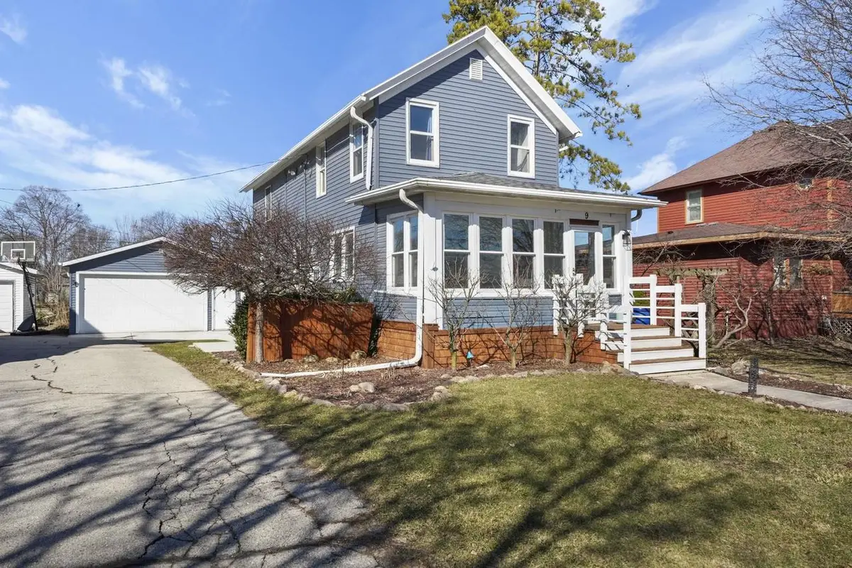 9 N Grand Avenue, Deerfield, WI 53531 - #1