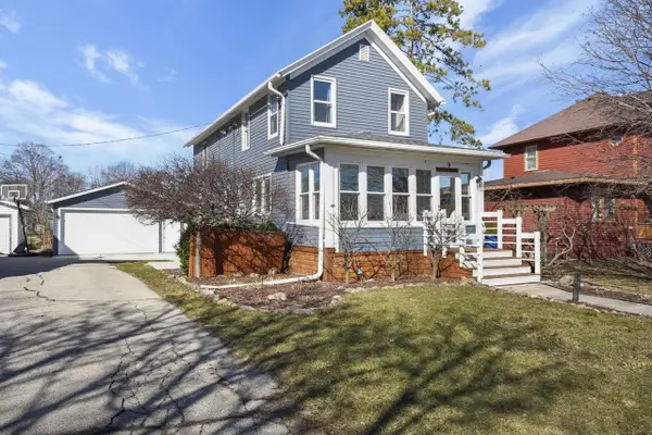 9 N Grand Avenue, Deerfield, WI 53531