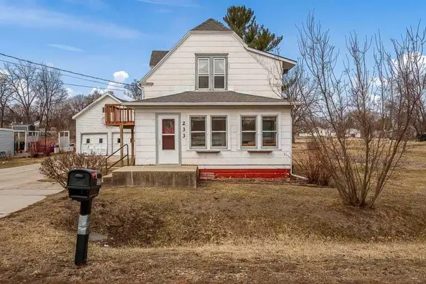 233 W Dawson Avenue, Beloit, WI 53511