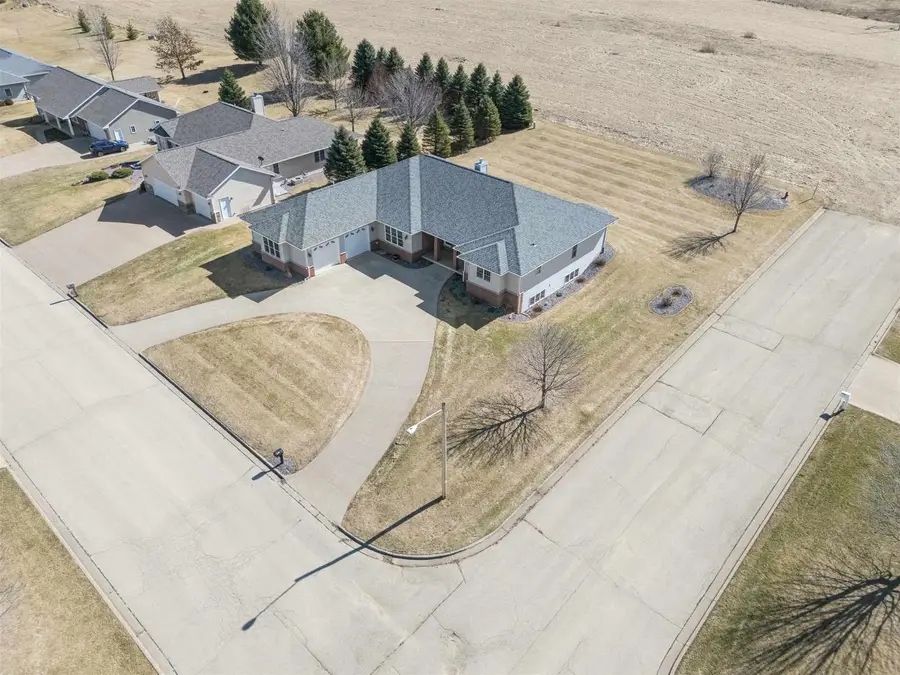 1175 Matador Drive, Platteville, WI 53818 - #2