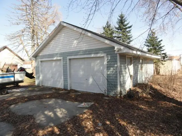 302 W Division St, Fond Du Lac, WI 54935 - #3