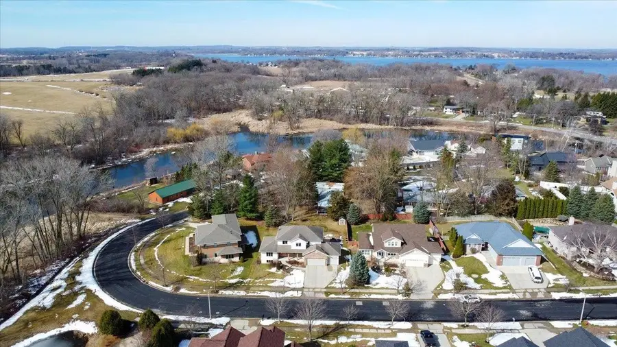 6620 Meredith Way, McFarland, WI 53558 - #2