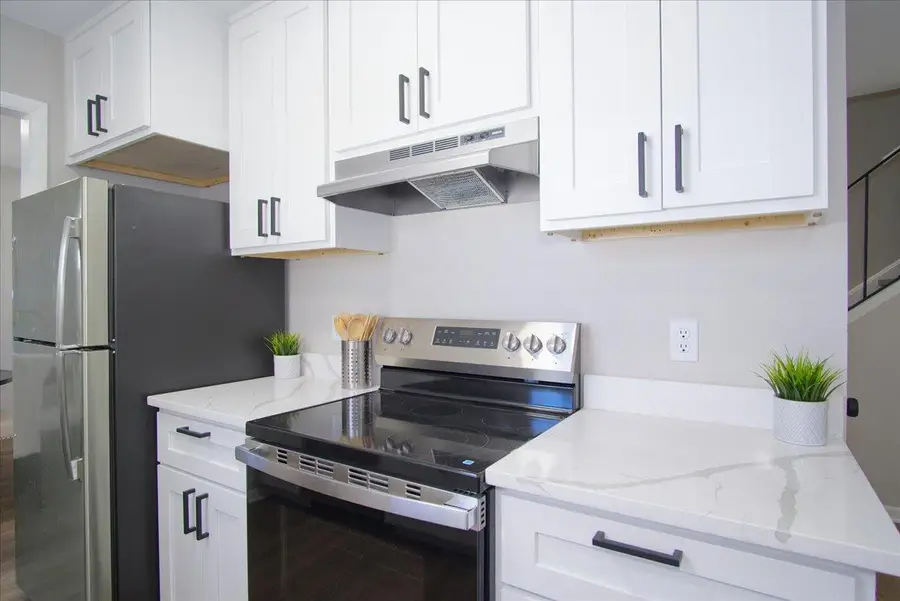 30 Whitcomb Circle #10 D, Madison, WI 53711 - #3