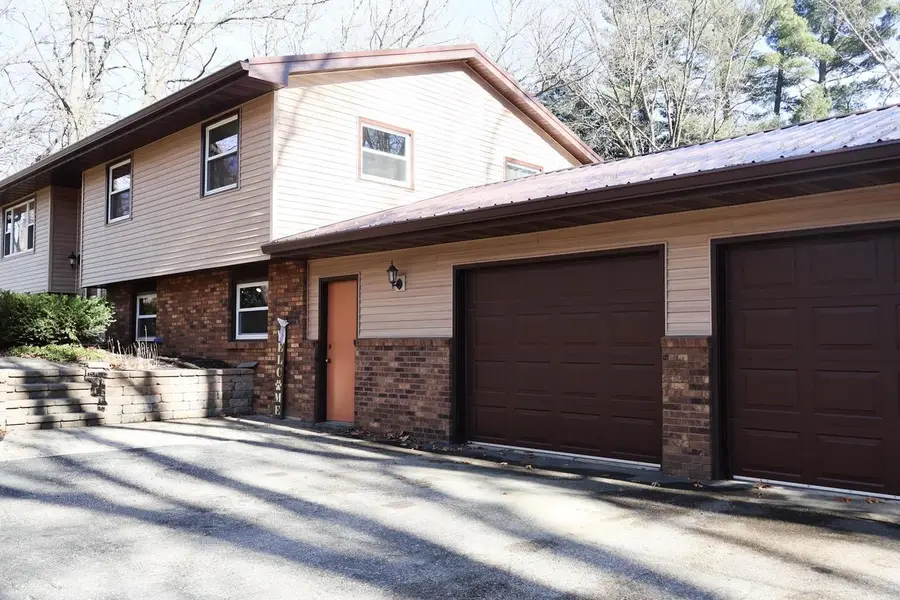 N2594 Oak Ridge Road, Brodhead, WI 53520 - #2