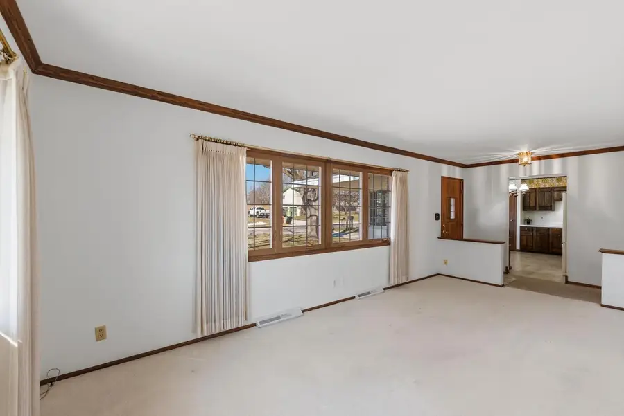 1213 Gomer Drive, Beaver Dam, WI 53916 - #2