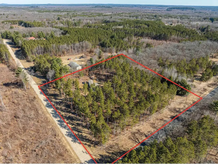 N1120 Deer Run Court, Lyndon Station, WI 53944 - #2