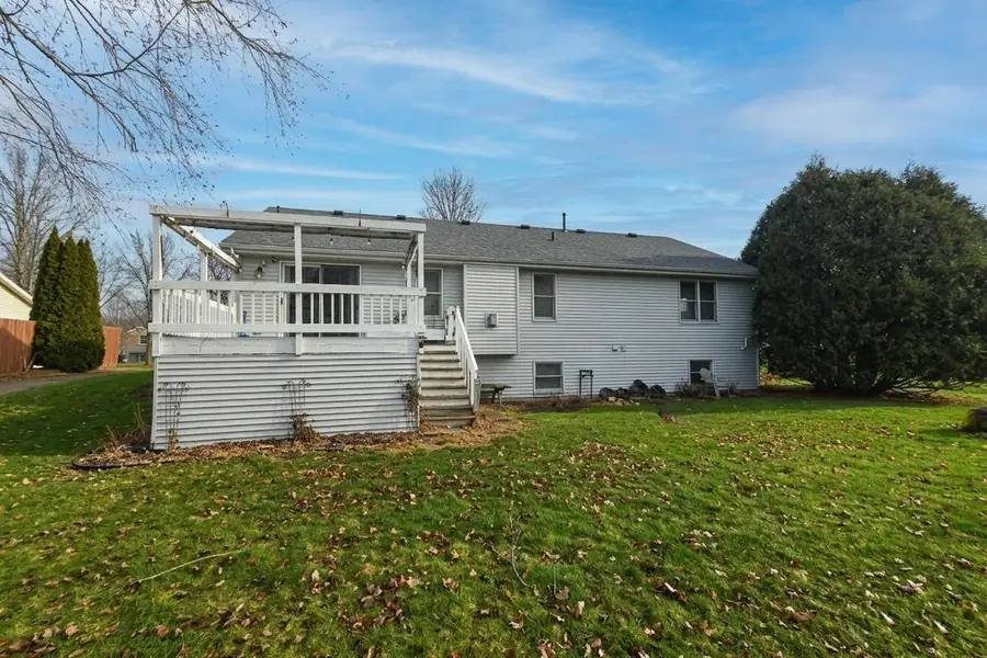 304 School Road, Cottage Grove, WI 53527 - #3