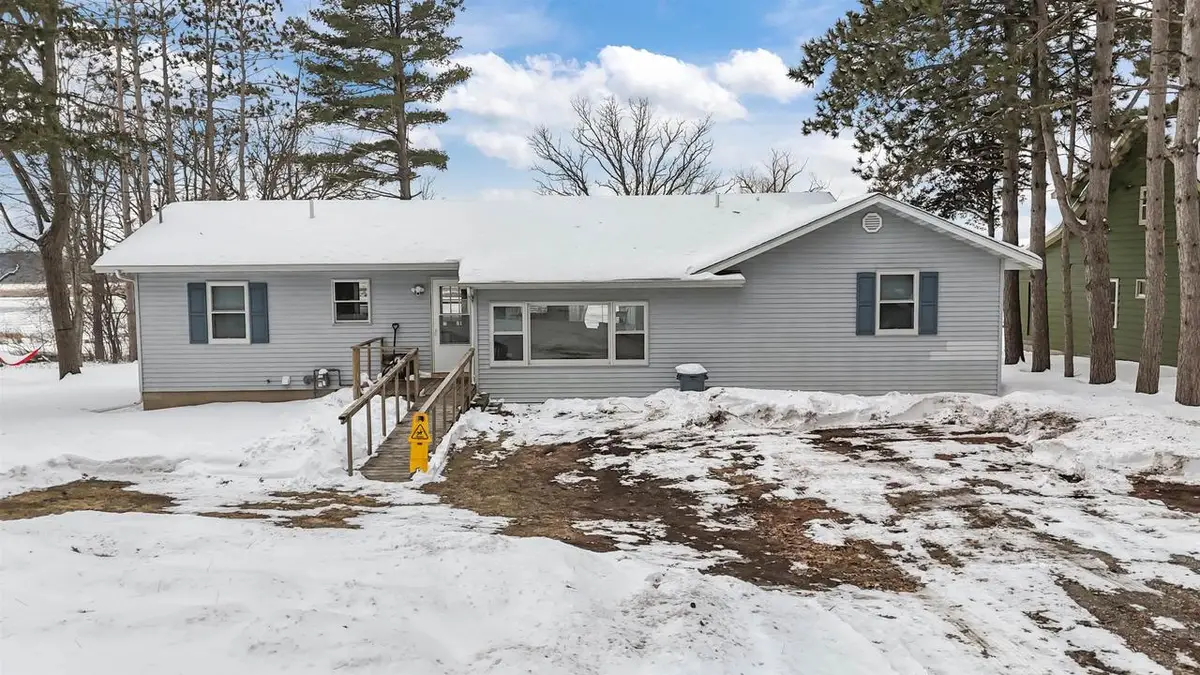 N5015 Fox River Lane, Princeton, WI 54968 - #1
