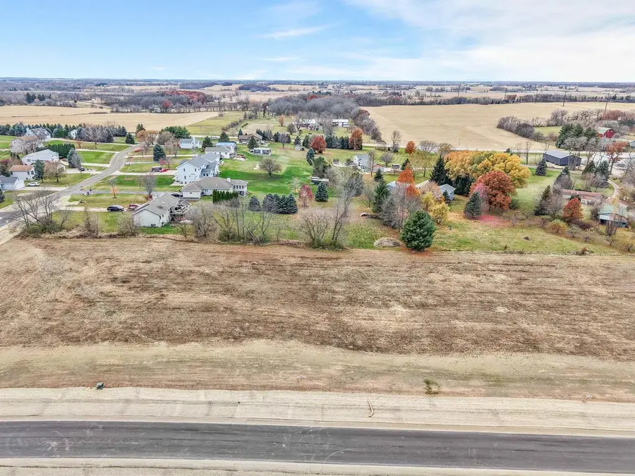 Lot 13 Hawks View, Edgerton, WI 53534 - #2
