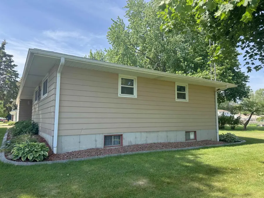 723 27th Avenue, Monroe, WI 53566 - #3