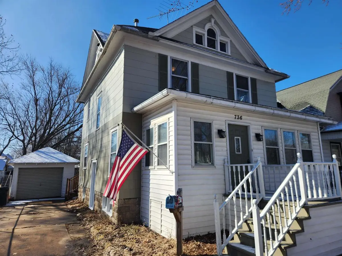 736 E Main Street, Reedsburg, WI 53959 - #1