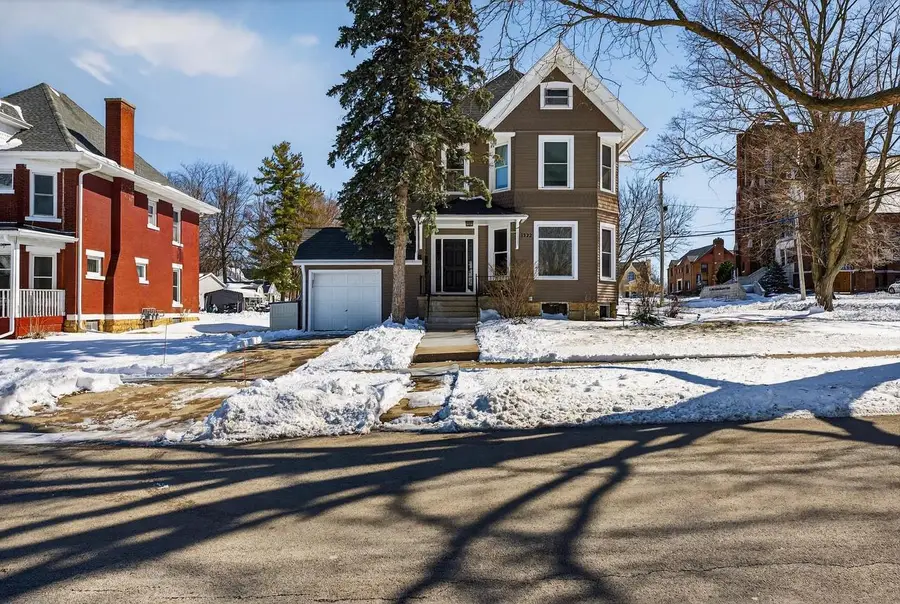 1322 17th Avenue, Monroe, WI 53566 - #2