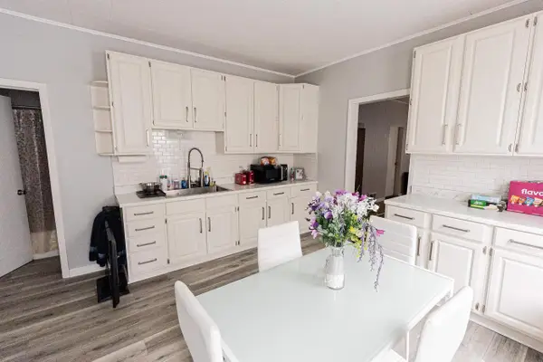 1701 Michigan Avenue, South Milwaukee, WI 53172