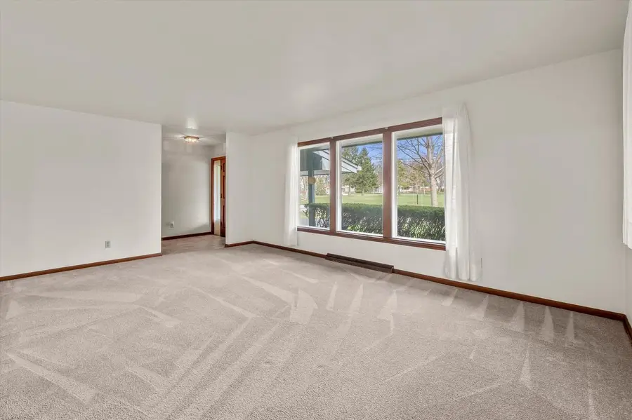 1007 Dona Road, Hartland, WI 53029 - #3