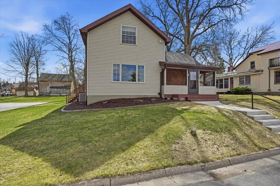 204 Hotel Street, Brooklyn, WI 53521 - #3