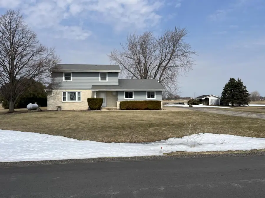1690 W Ripple Avenue, Oshkosh, WI 54904 - #2