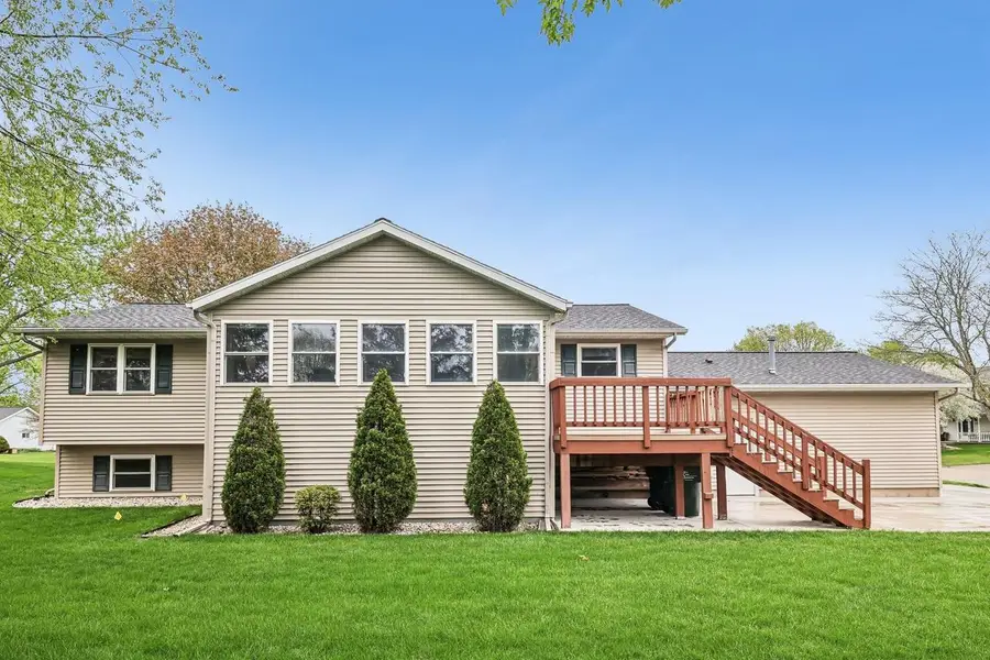 1501 Locust Lane, Prairie Du Sac, WI 53578 - #2