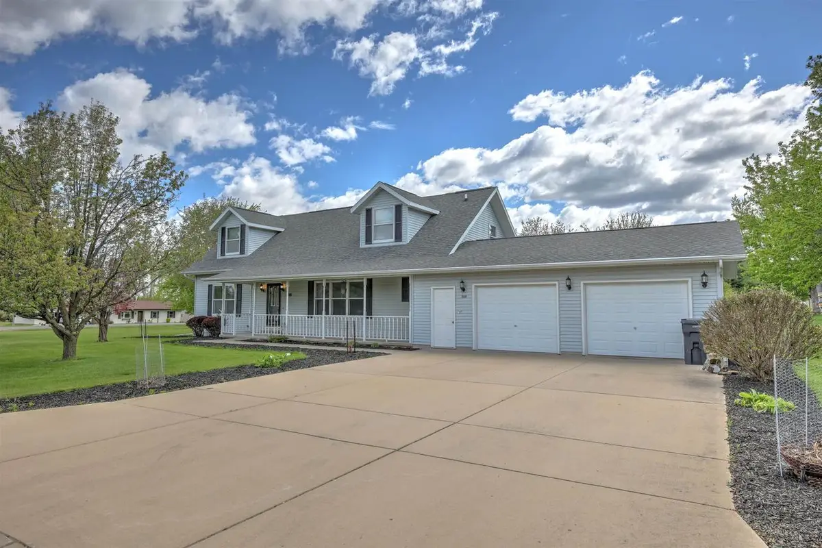 588 Ann Court, Berlin, WI 54923 - #1