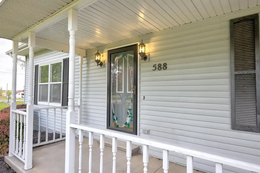 588 Ann Court, Berlin, WI 54923 - #3