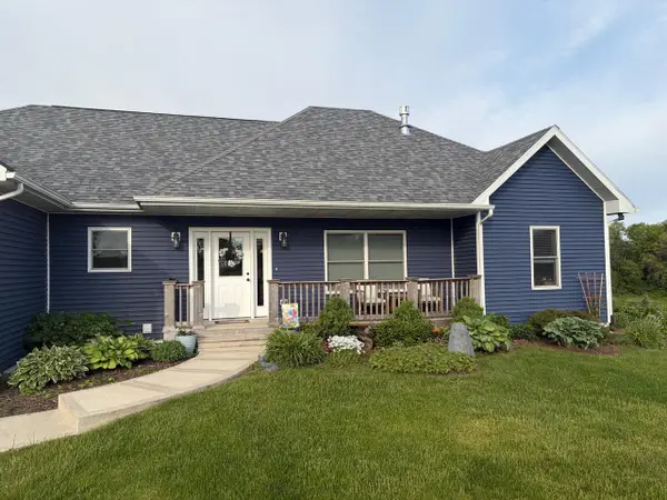 7037 N Hillside Court, Delavan, WI 53115