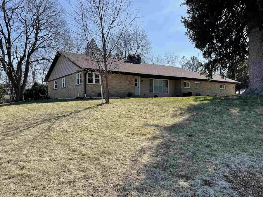 401-403 Mineral Point Court, Janesville, WI 53548 - #2