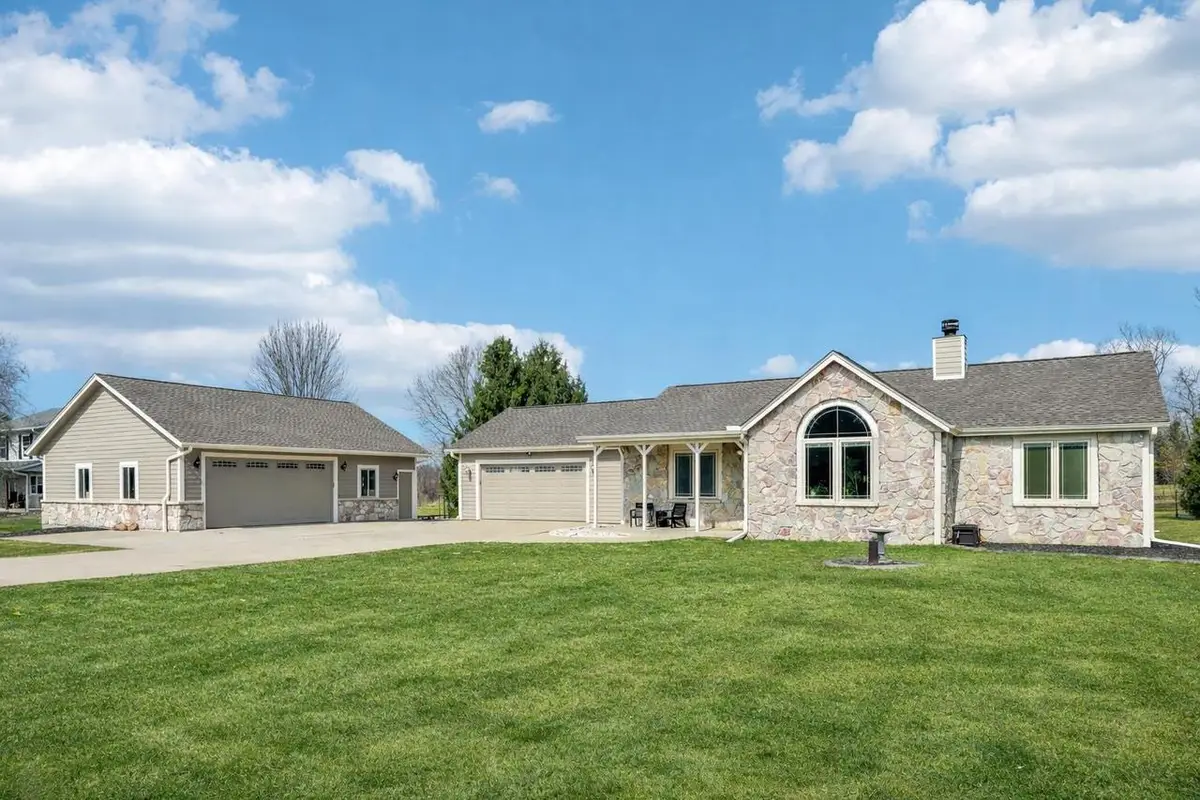 6156 Gwen Lane, Allenton, WI 53002 - #1