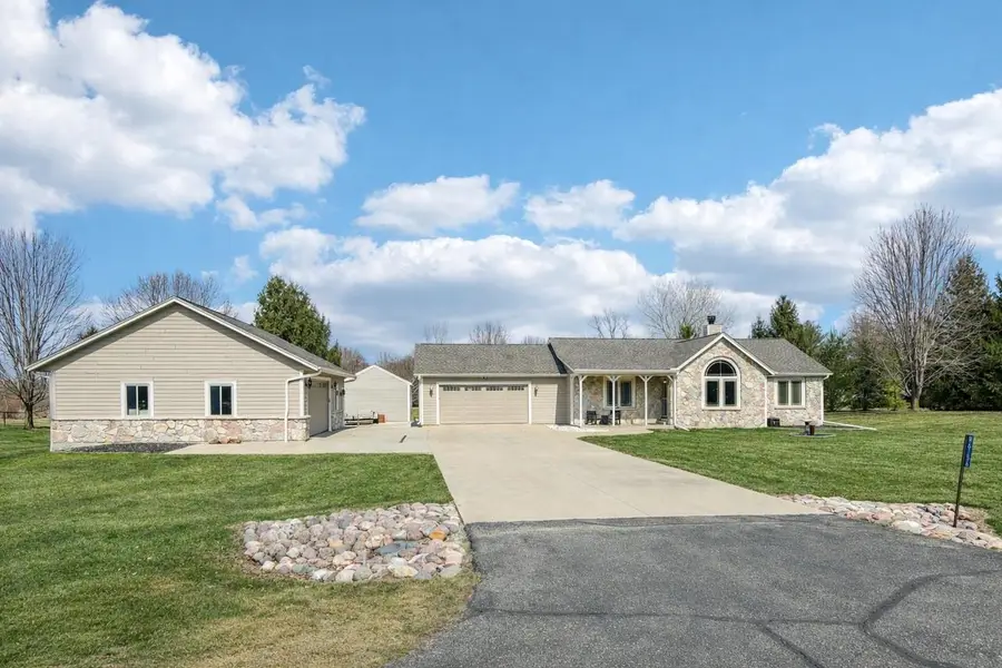6156 Gwen Lane, Allenton, WI 53002 - #2