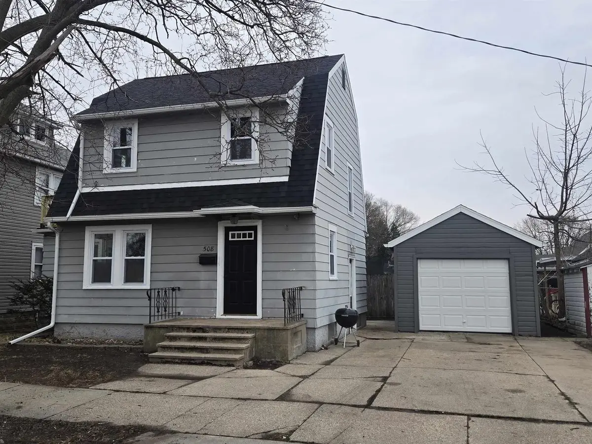 508 Memorial Drive, Janesville, WI 53548 - #1