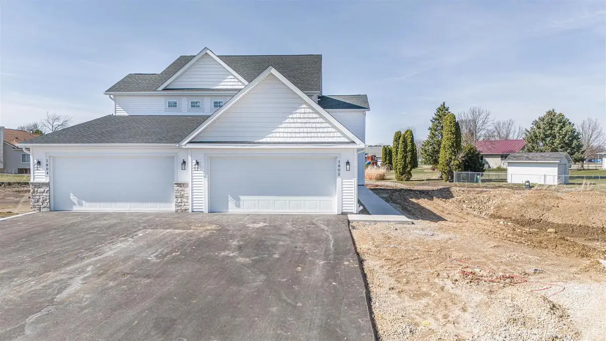 1802-1804 Kyle Circle, Beloit, WI 53511 - #1