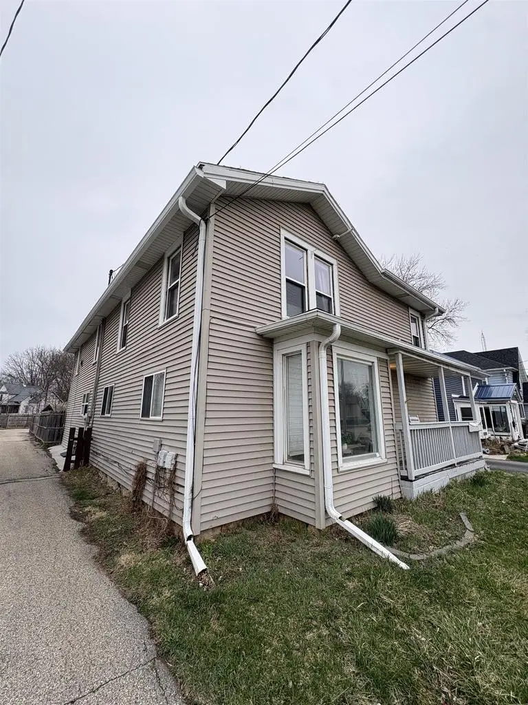 513 Milton Avenue, Janesville, WI 53545 - #2