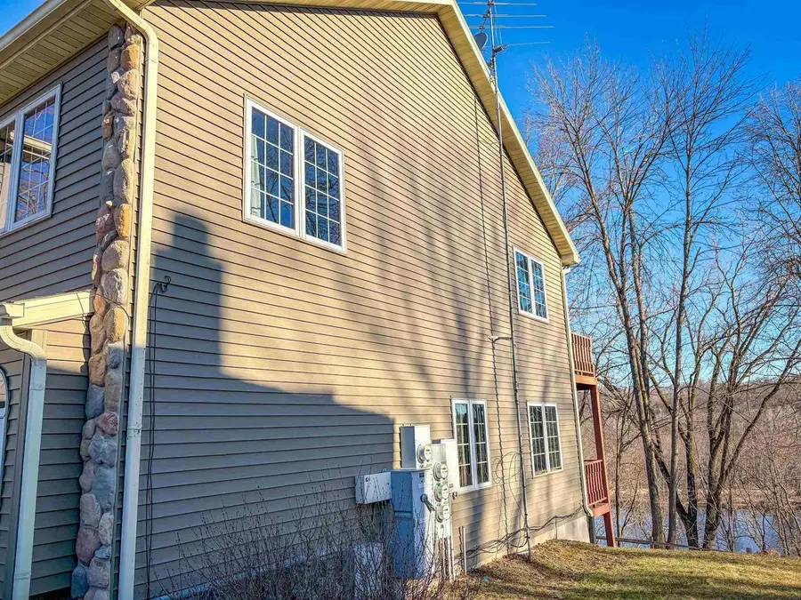 1066 Hillside Drive #6, Lake Delton, WI 53940 - #3