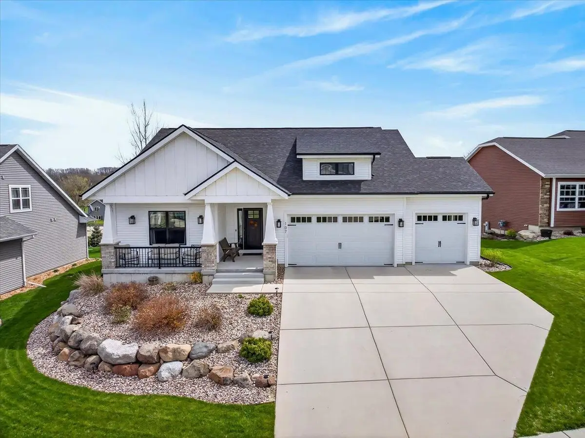 107 Cobblestone Drive, Lodi, WI 53555 - #1