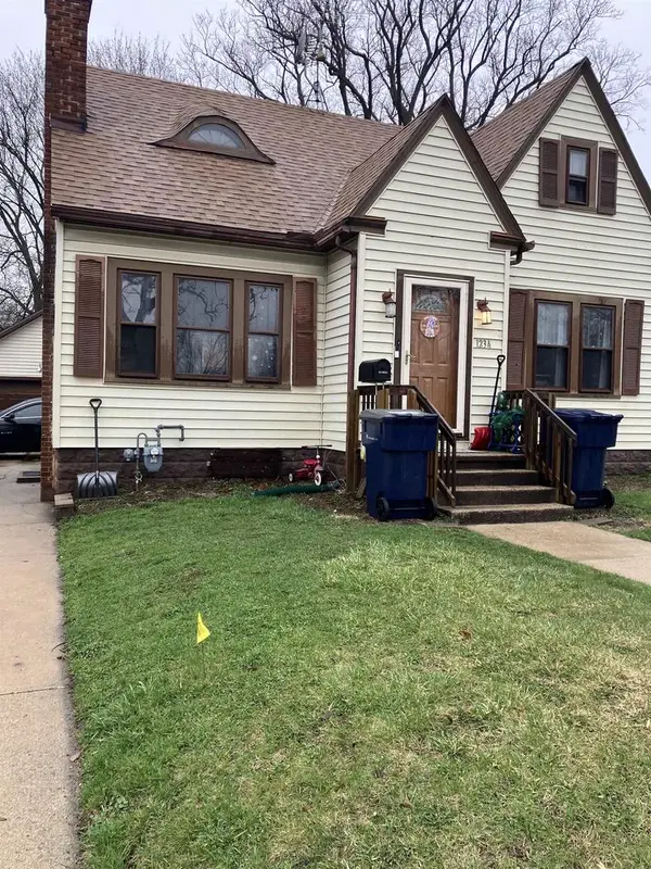 1234 Center Avenue #1234, Janesville, WI 53546