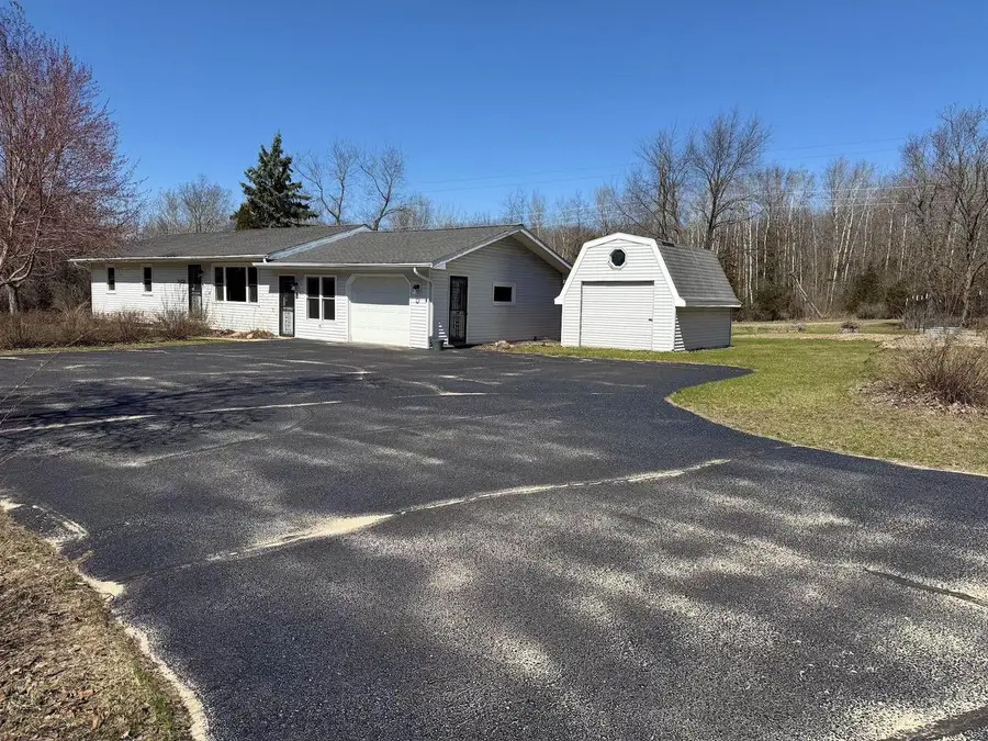 S4331 Draper Street, Baraboo, WI 53913 - #3