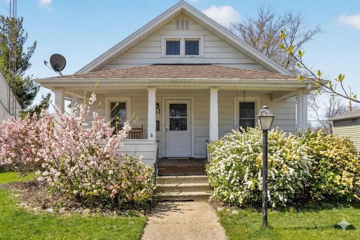 931 Eisenhower Avenue, Janesville, WI 53545 - #1