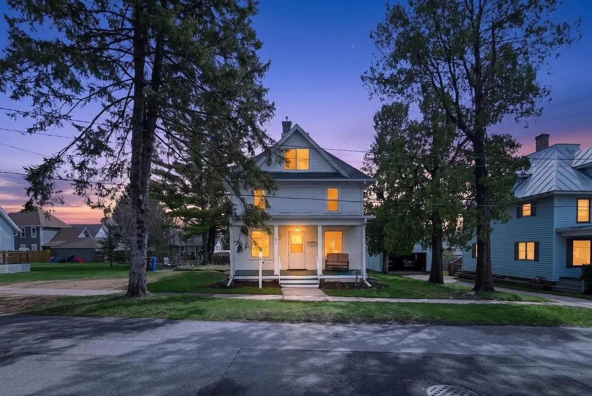 103 S 7th Street, Mount Horeb, WI 53572 - #1